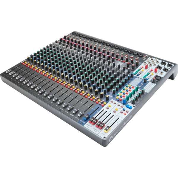 Soundcraft Signature Plus 22
