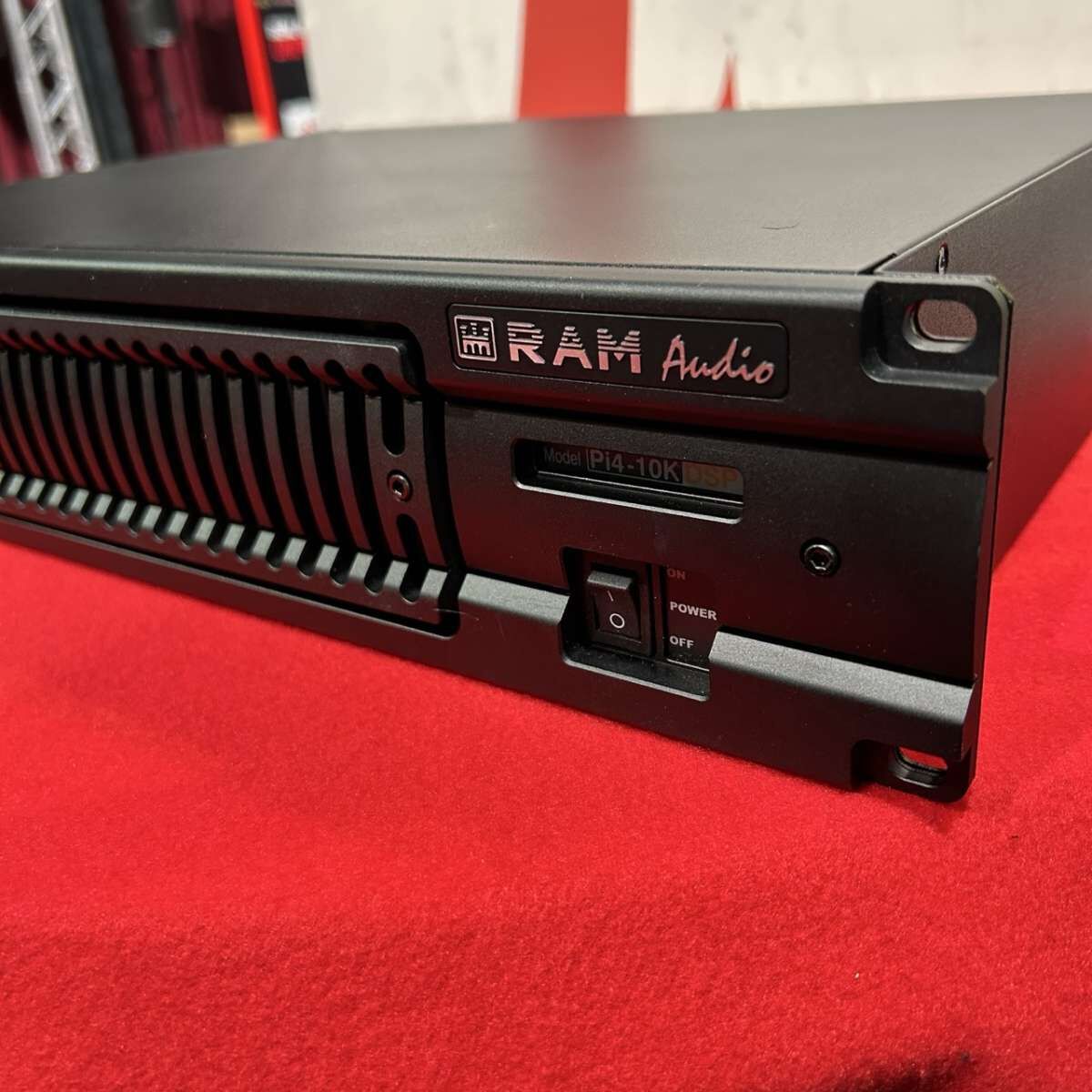 EOL: Ram Audio Pi4-10K - 4-Kanal Verstärker 4 x 2500W 4 Ohm B-Ware