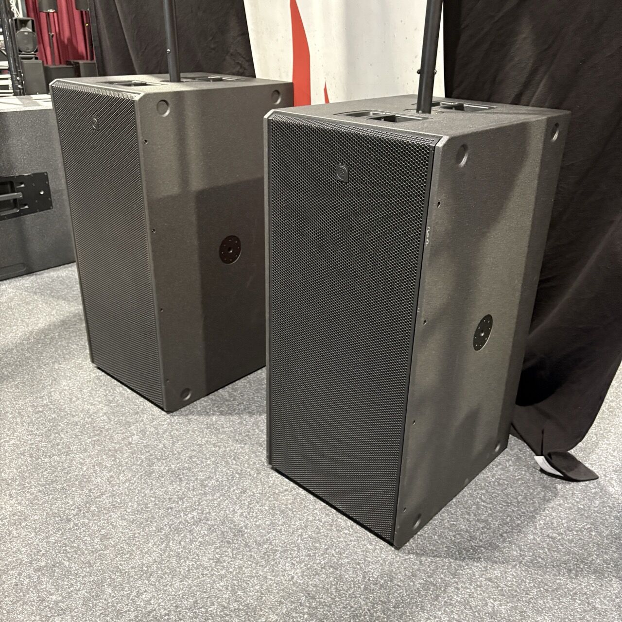 EOL: RCF HDL 6-A SUB 8008-AS Basic Line Array Set B-Ware | RCF HDL 6-A ...