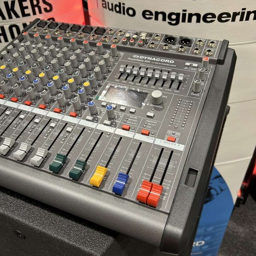 DYNACORD POWERMATE 600-3 動作品美品 USED DYNACORD POWERMATE 600-3 動作品美品 USED